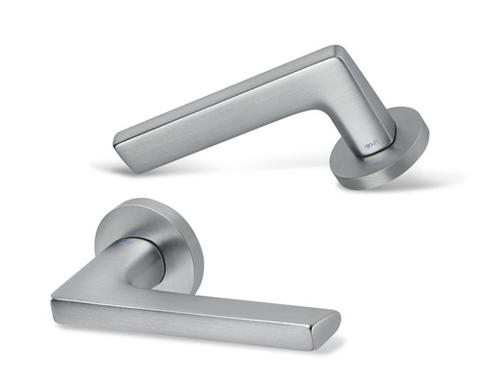 117-R8-CS-loggic-manilla-puerta-poignee-door-handle-groel-2